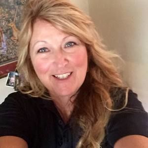 Meet your Posher, Pam